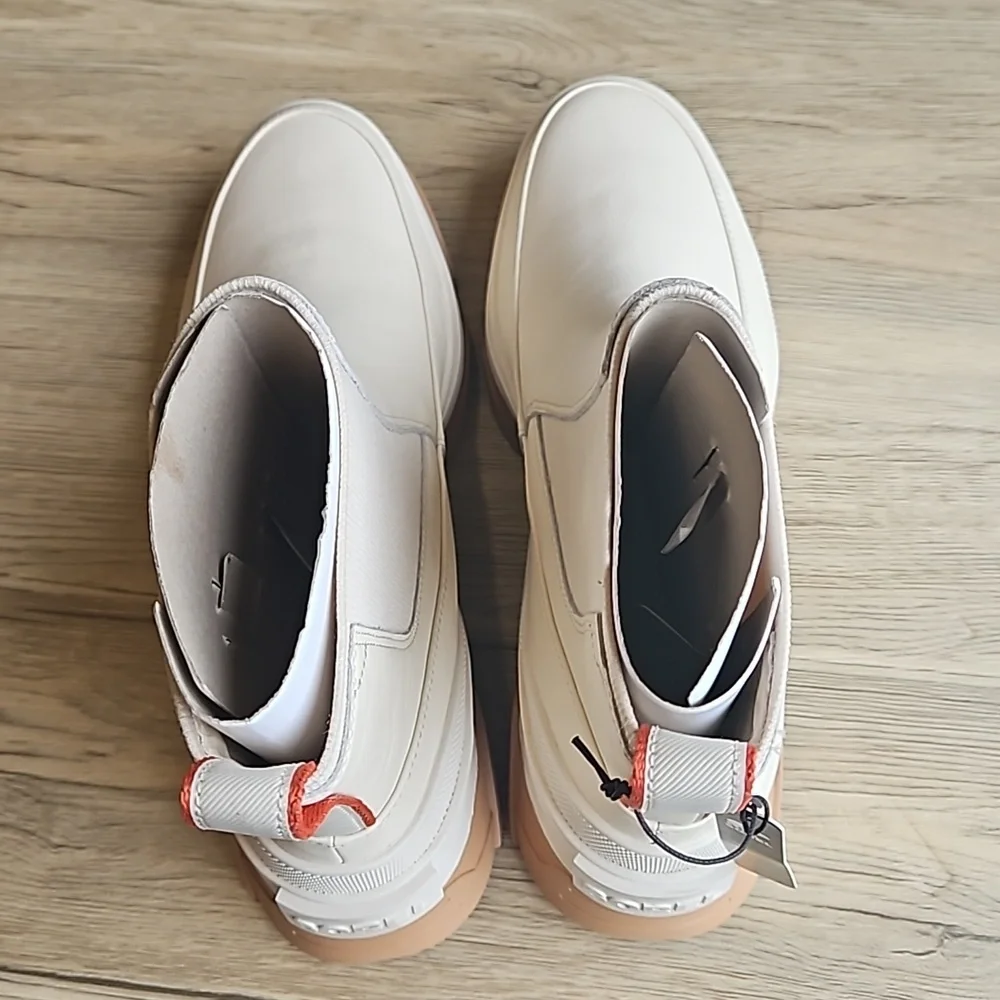 Sorel Cream Leather Brex Chelsea Boots 11 NWT
